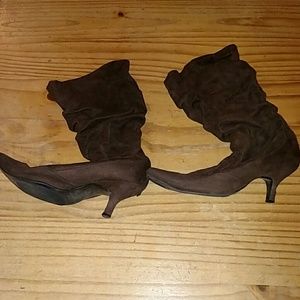 Brown boots with heels, size 5.5, George